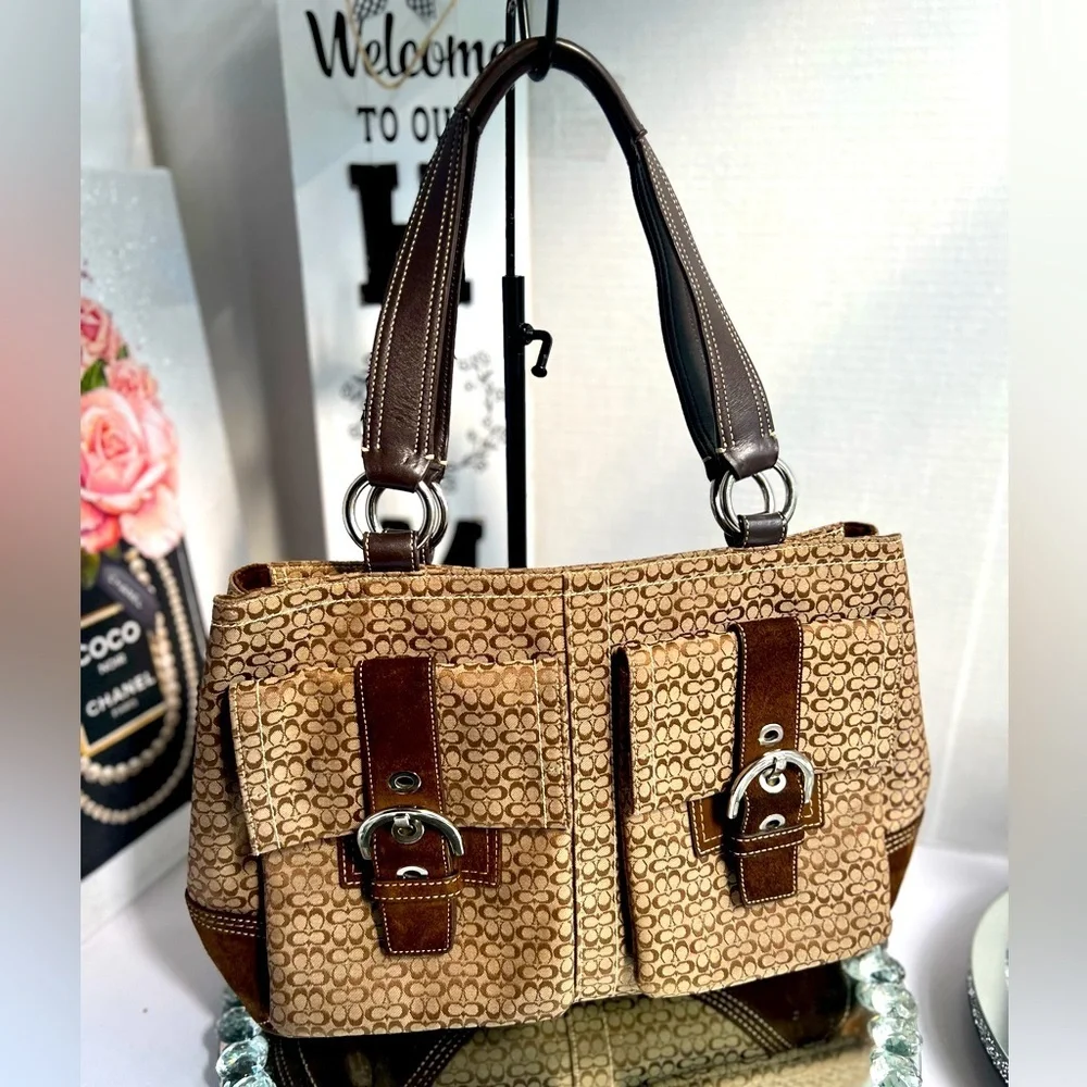 Coach Signature Soho  Brown leather and suede shoulder bag
